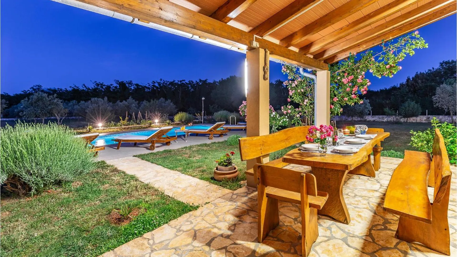 Holiday home 3 Bedroom Lovely Home In Sisan Croatia